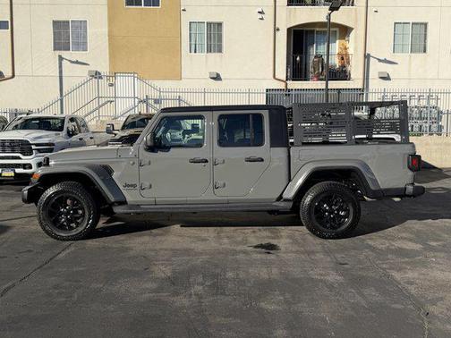 2022 Jeep Gladiator Altitude 4x4