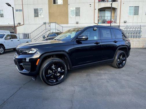 2025 Jeep Grand Cherokee Altitude