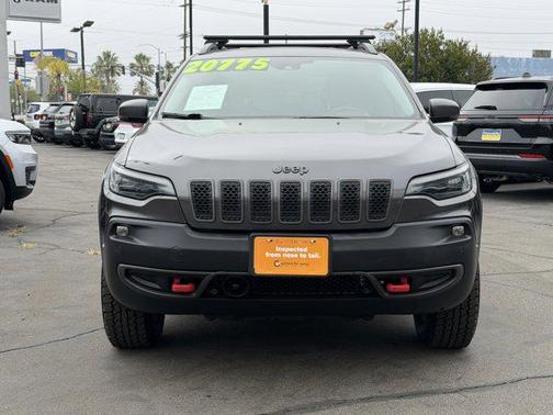 Granite Crystal Metallic Clearcoat 2019 Jeep Cherokee Trailhawk Elite