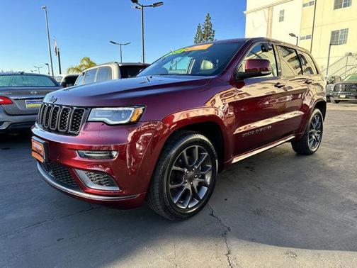Photo 3 of 45 of 2020 Jeep Grand Cherokee High Altitude