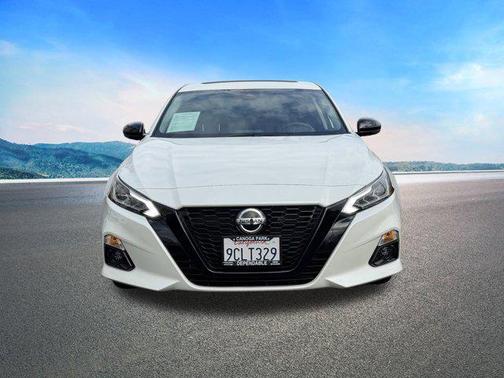 2022 Nissan Altima SR FWD