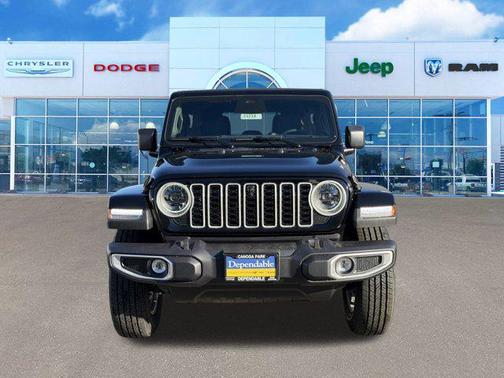 2026 Jeep Wrangler 4-Door Sahara 4x4