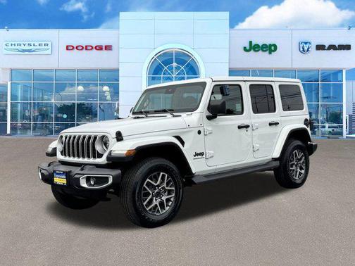 2025 Jeep Wrangler 4-Door Sahara 4x4