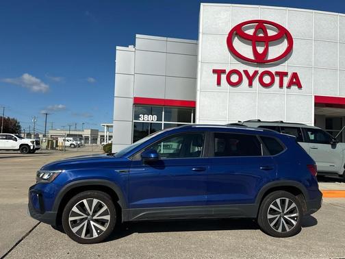 2024 Volkswagen Taos 1.5T SE