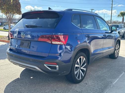 2024 Volkswagen Taos 1.5T SE