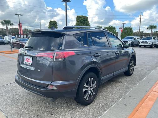 2016 Toyota RAV4 LE