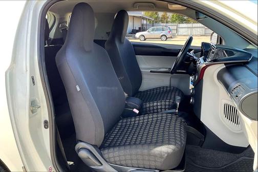 2015 Scion iQ 3dr HB