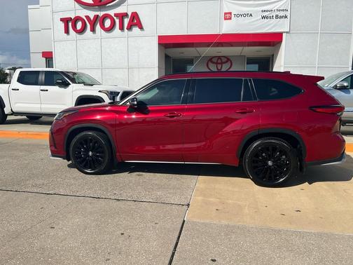 2023 Toyota Highlander XSE