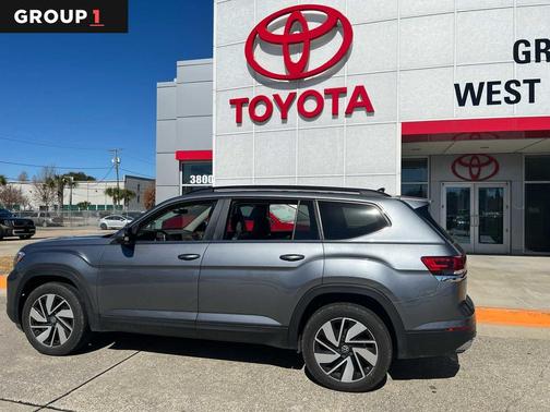 2025 Volkswagen Atlas 2.0T SE w/Technology