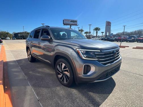 2025 Volkswagen Atlas 2.0T SE w/Technology 4MOTION
