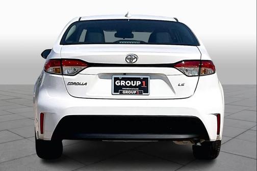 Ice Cap 2024 Toyota Corolla LE