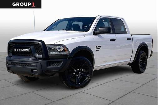 2024 RAM 1500 Classic Warlock Crew Cab 4x2 5'7' Box
