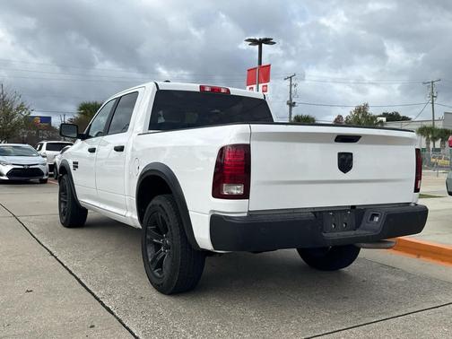 2024 RAM 1500 Classic Warlock Crew Cab 4x2 5'7' Box