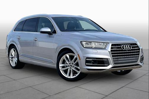 Graphite Gray Metallic 2017 Audi Q7 3.0T Prestige