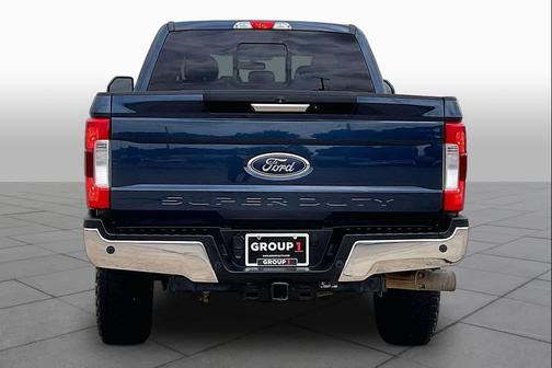 Blue Jeans Metallic 2017 Ford F-250 Lariat
