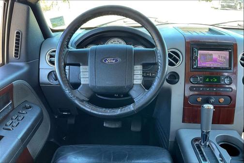 2006 Ford F-150 Lariat SuperCrew