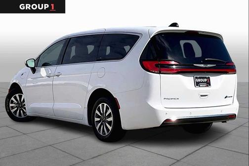 Bright White Clearcoat 2023 Chrysler Pacifica Hybrid Touring L