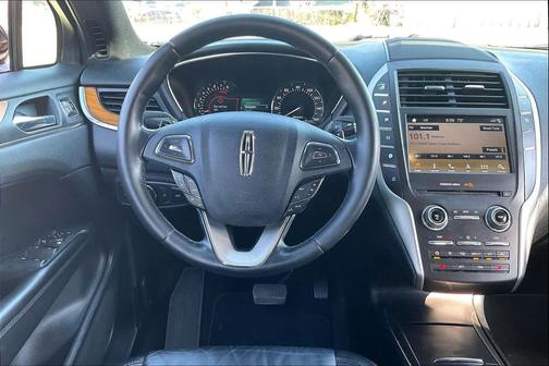 Burgundy Velvet Metallic Tinted Clearcoat 2017 Lincoln MKC Select