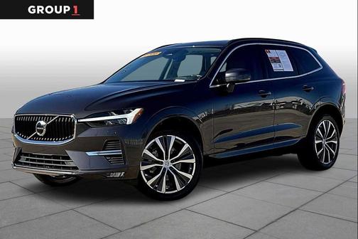 2022 Volvo XC60 B5 Momentum