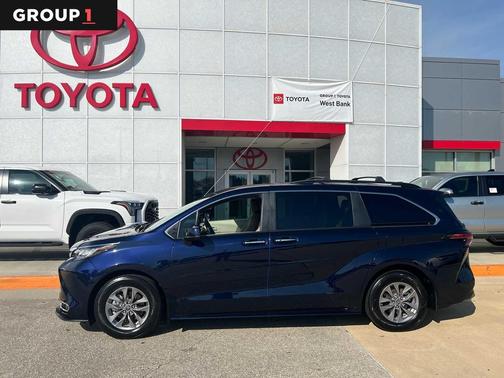 2022 Toyota Sienna XLE
