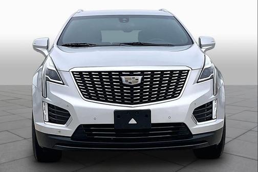 Radiant Silver Metallic 2020 Cadillac XT5 Luxury