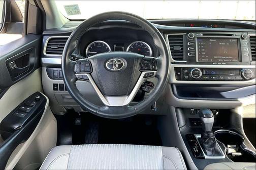 2019 Toyota Highlander LE Plus