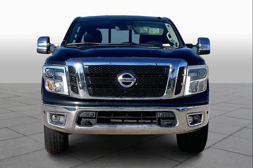 2017 Nissan Titan SL