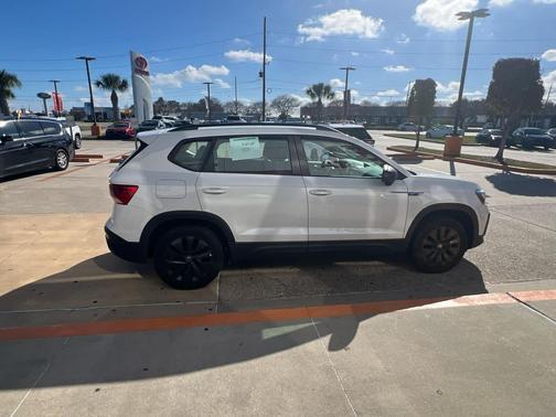 2024 Volkswagen Taos 1.5T S