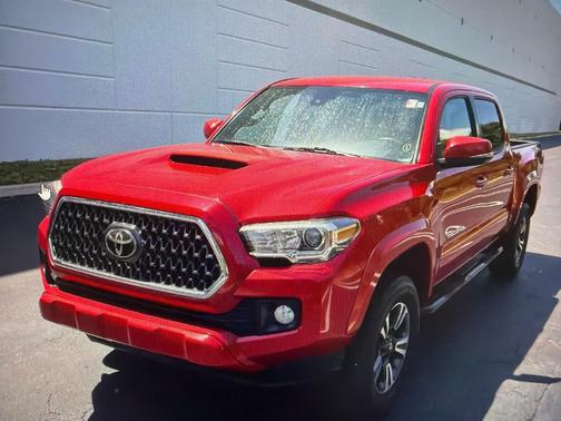 Barcelona Red Metallic 2019 Toyota Tacoma TRD Sport