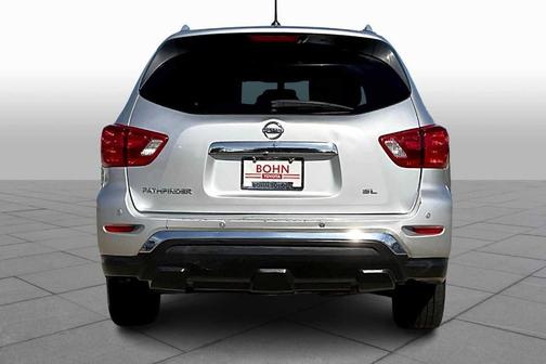 2018 Nissan Pathfinder SL