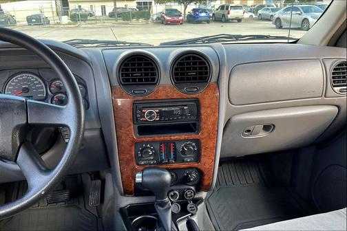 2005 Isuzu Ascender S