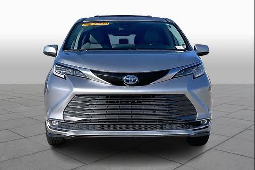 2022 Toyota Sienna Limited