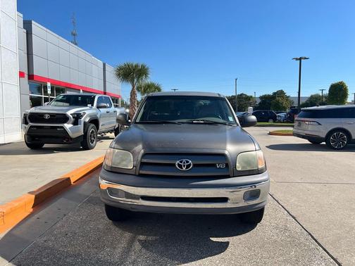 2005 Toyota Tundra Base