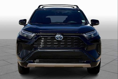 2023 Toyota RAV4 Hybrid SE