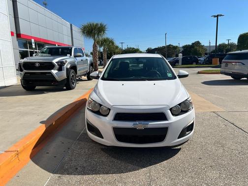 2016 Chevrolet Sonic LT