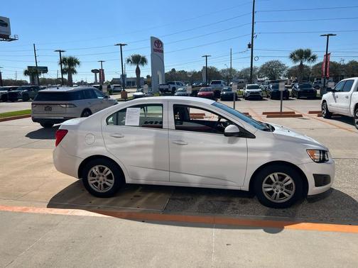 2016 Chevrolet Sonic LT