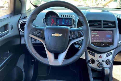 2016 Chevrolet Sonic LT