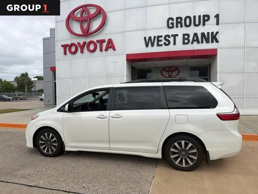 Blizzard Pearl 2020 Toyota Sienna Limited