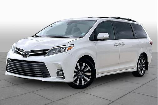 Blizzard Pearl 2020 Toyota Sienna Limited