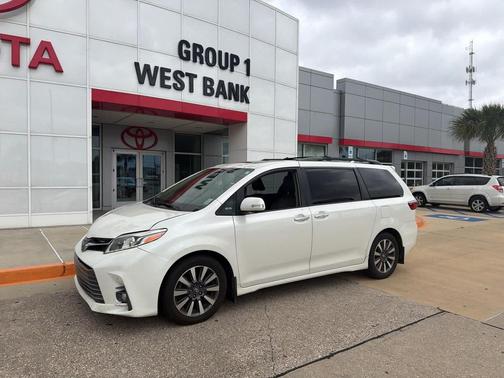Blizzard Pearl 2020 Toyota Sienna Limited