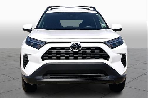 Ice Cap 2025 Toyota RAV4 XLE