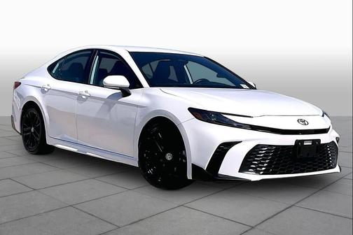 Ice Cap 2025 Toyota Camry SE