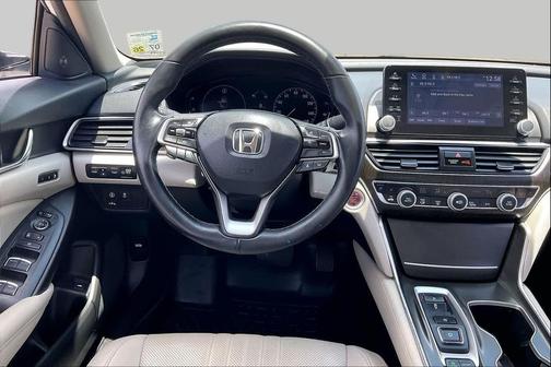 Platinum White Pearl 2021 Honda Accord Touring 2.0T