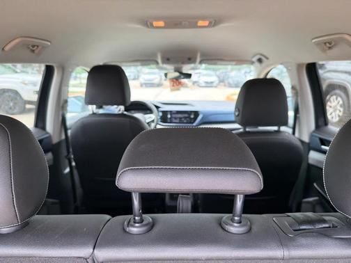 gray 2024 Volkswagen Taos 1.5T SE