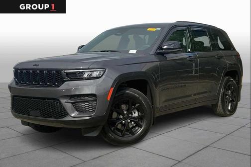 Baltic Gray Metallic Clearcoat 2025 Jeep Grand Cherokee Altitude