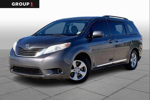 2017 Toyota Sienna LE
