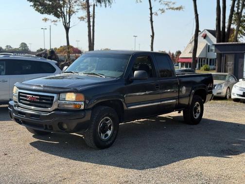 2004 GMC Sierra 1500 SLE Extended Cab