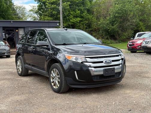 Tuxedo Black Metallic 2013 Ford Edge Limited