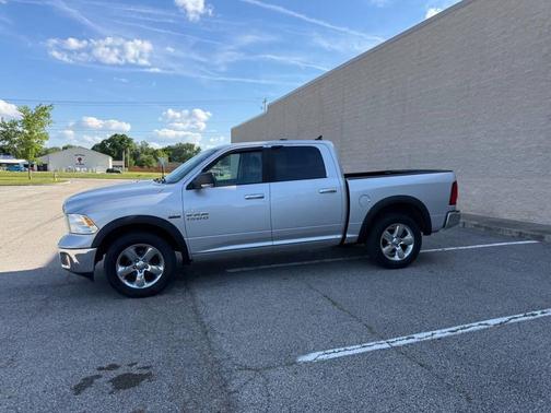 Bright Silver Metallic Clearcoat 2013 RAM 1500 Big Horn