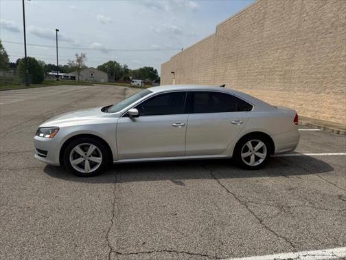 2014 Volkswagen Passat 1.8T Auto SE